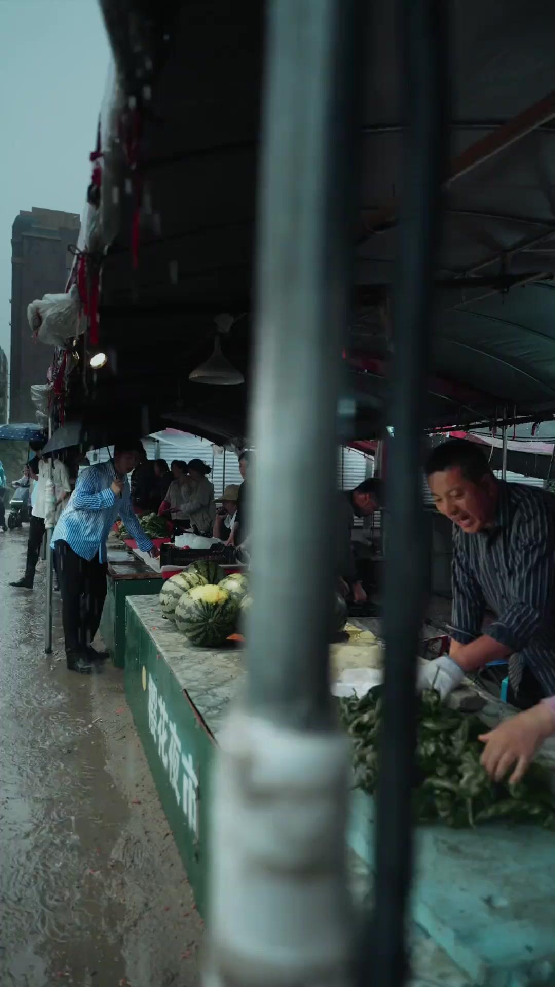 عودة الأب الذي هابه الجميع