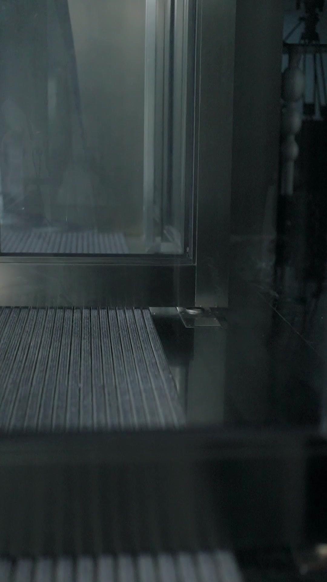 حين تحوّلت المجسّمات إلى زوجات