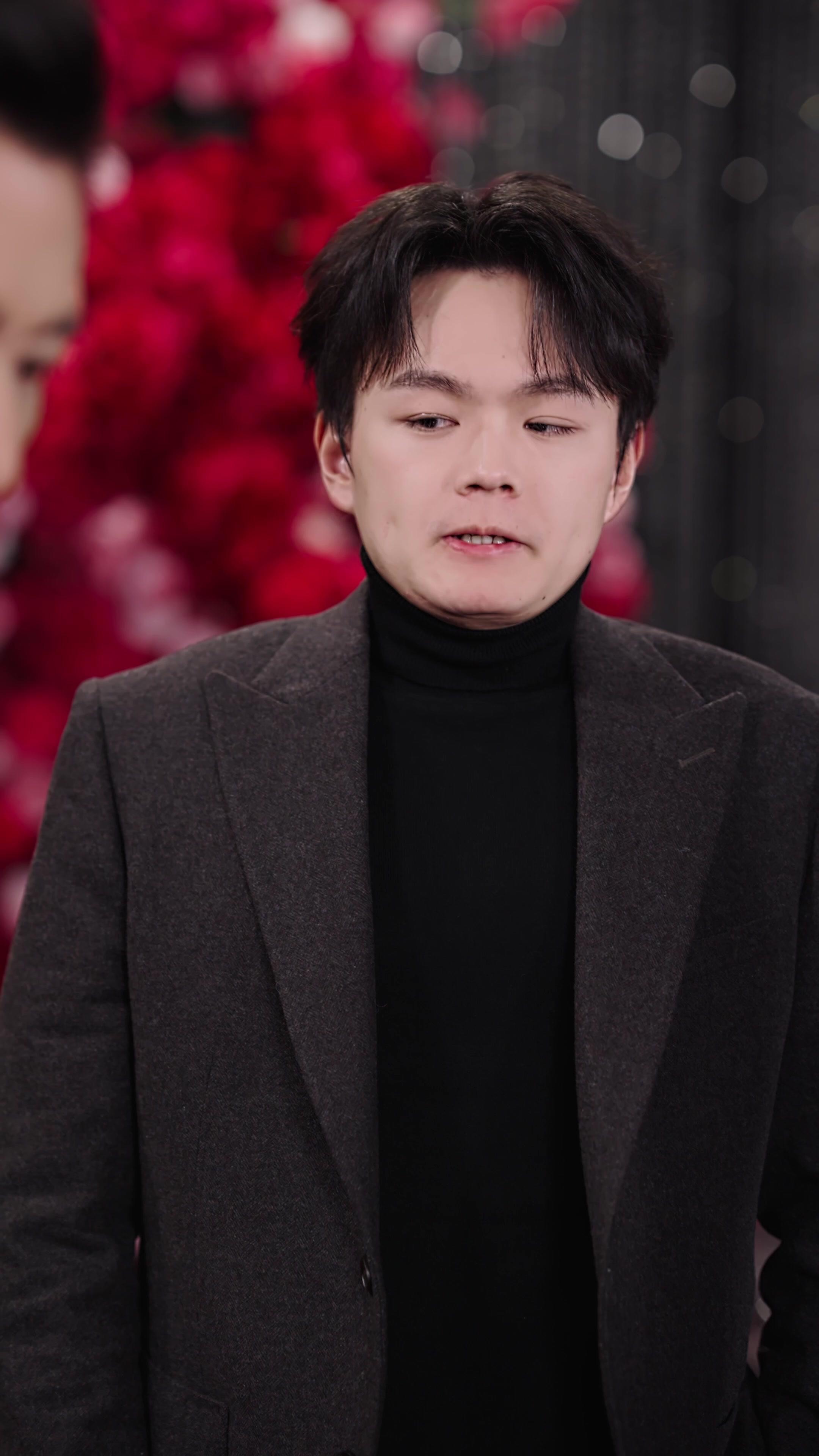 撩到個大佬，他超會撐腰的