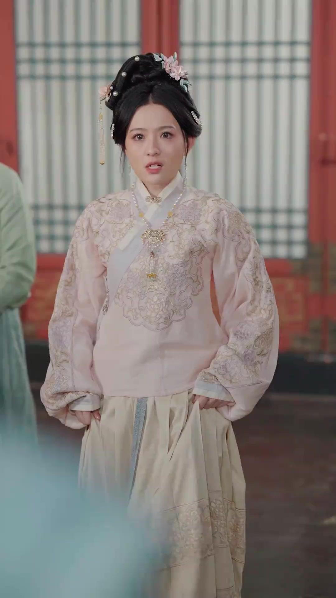 سيدة العنقاء من الطبقة الأولى