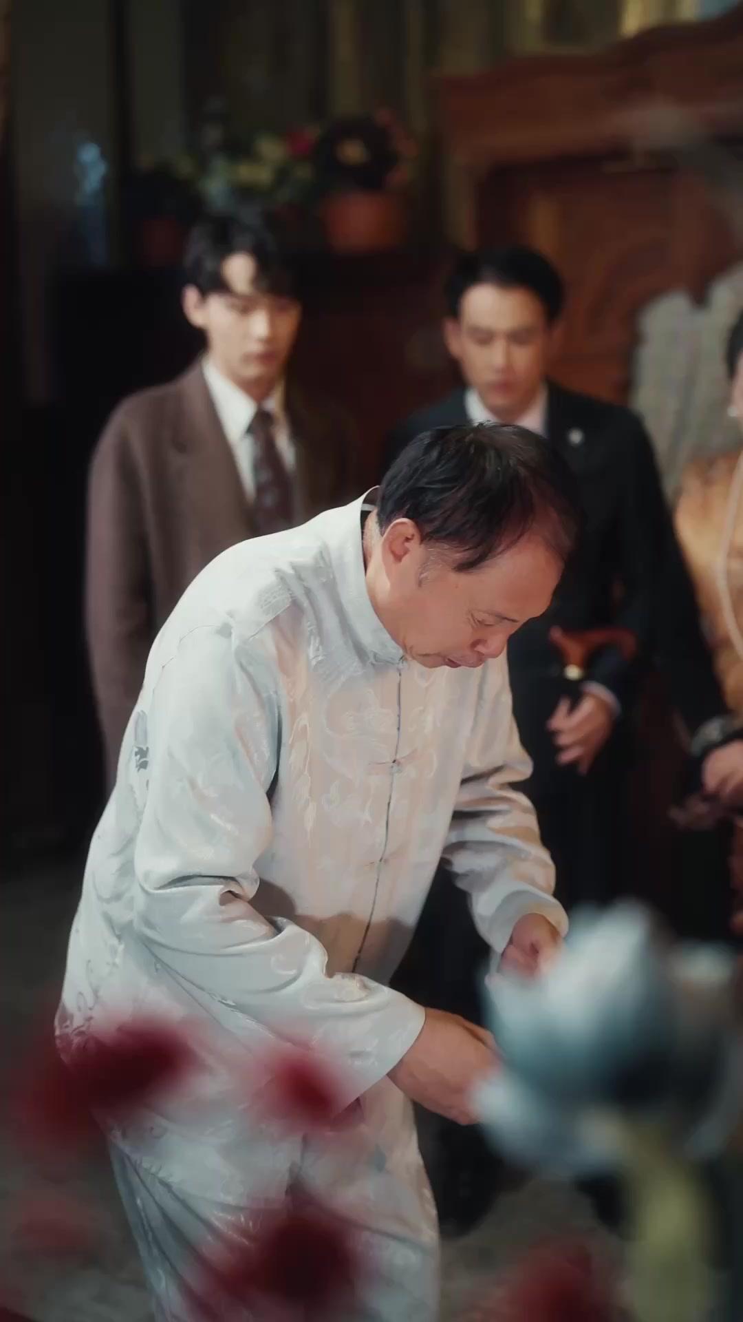 Son Ölümsüz ve Beş Aile