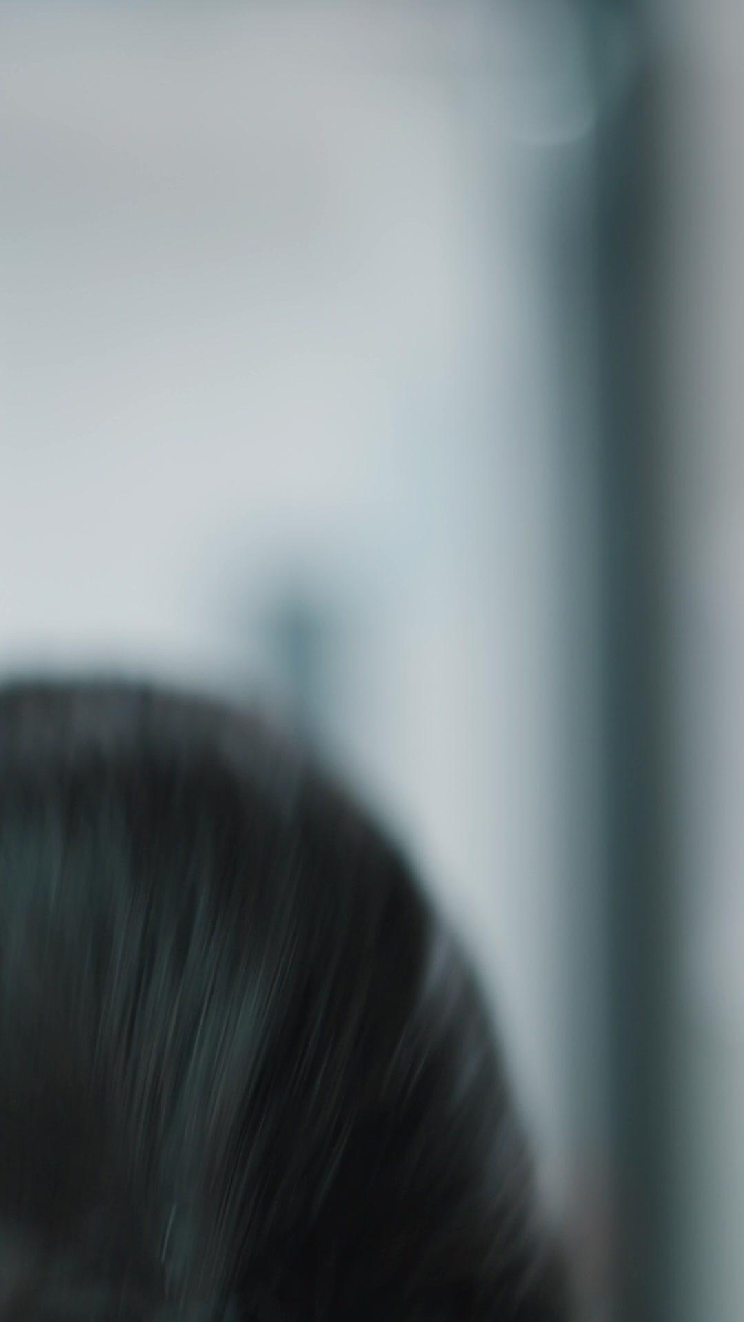 蘇董，令千金在當臥底