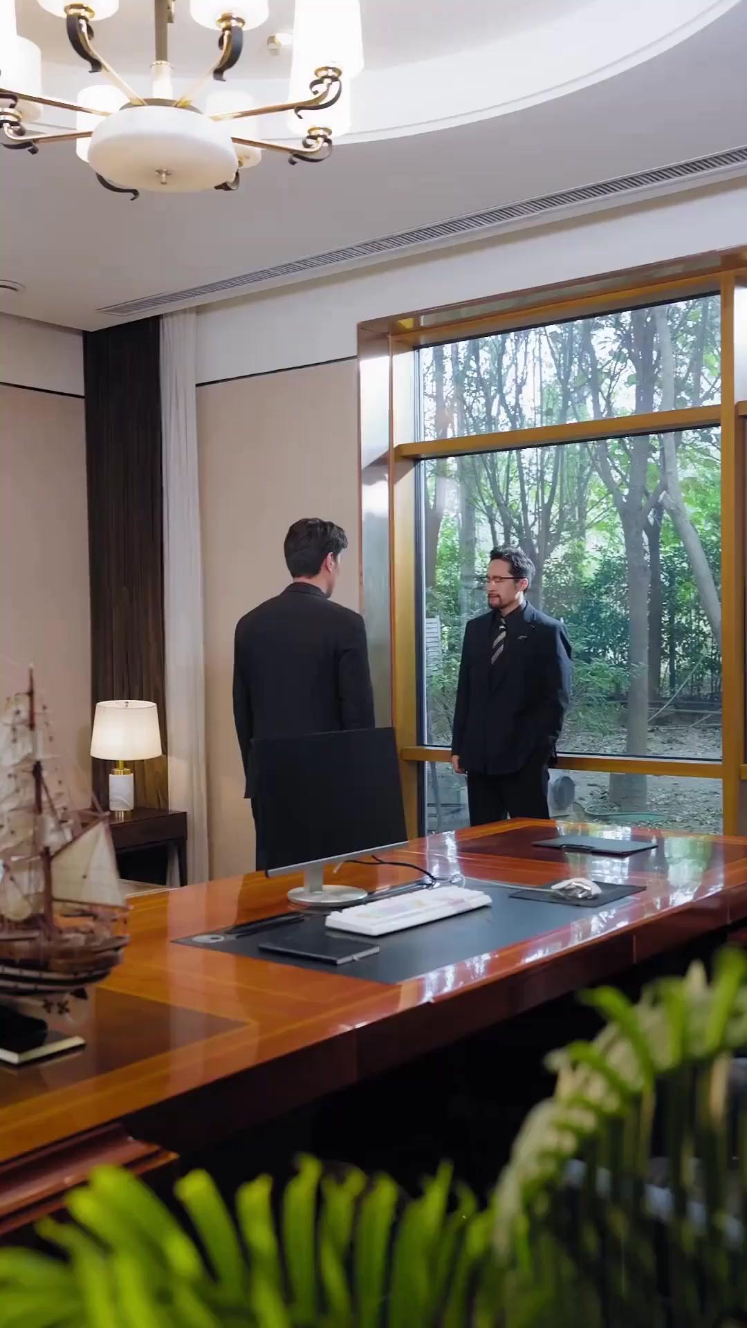 (Dubbed) Ms. CEO's Invincible Guard