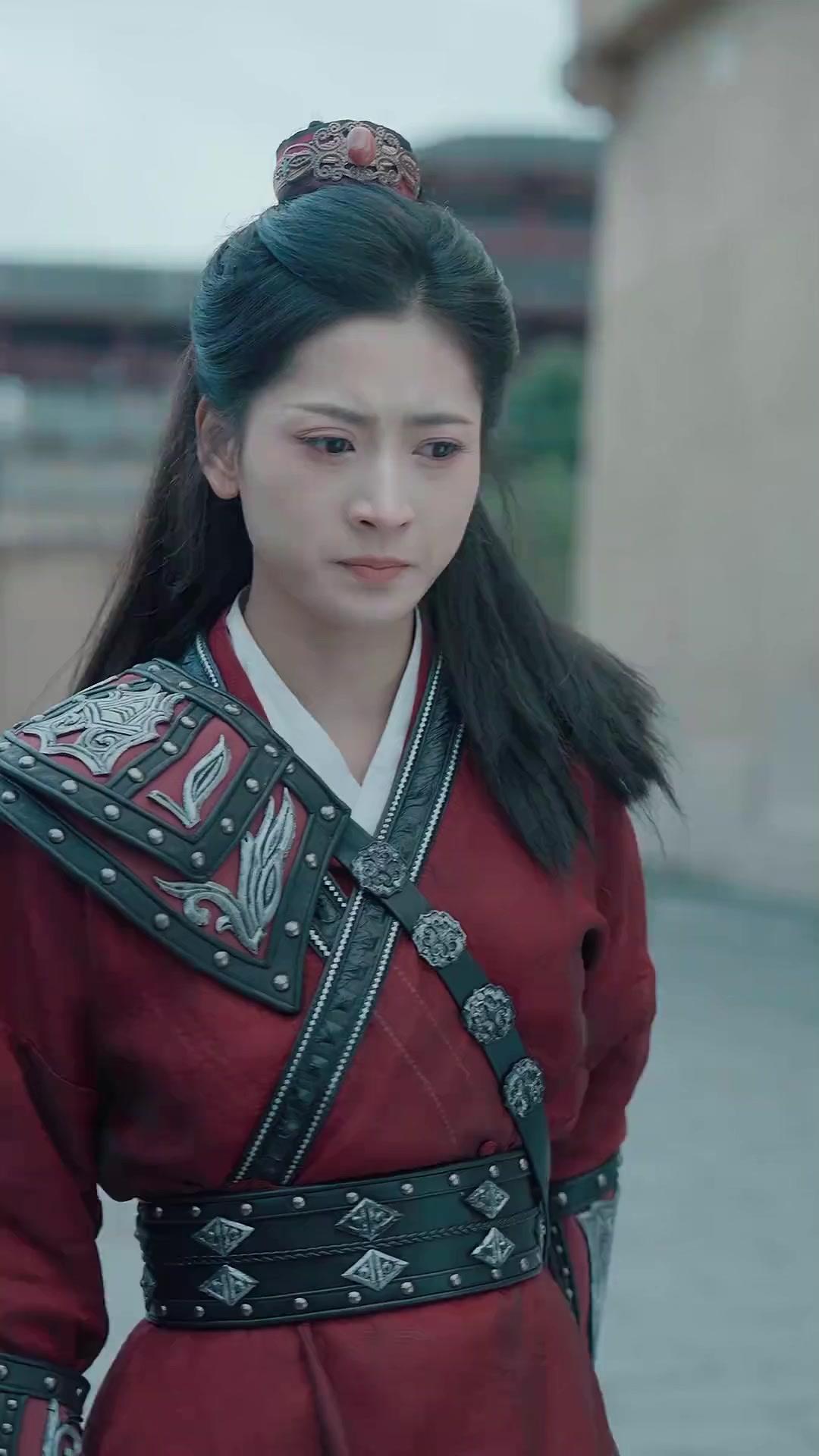 Dalam Lengan Pasangan, Tergenggam Kuasa Tentera