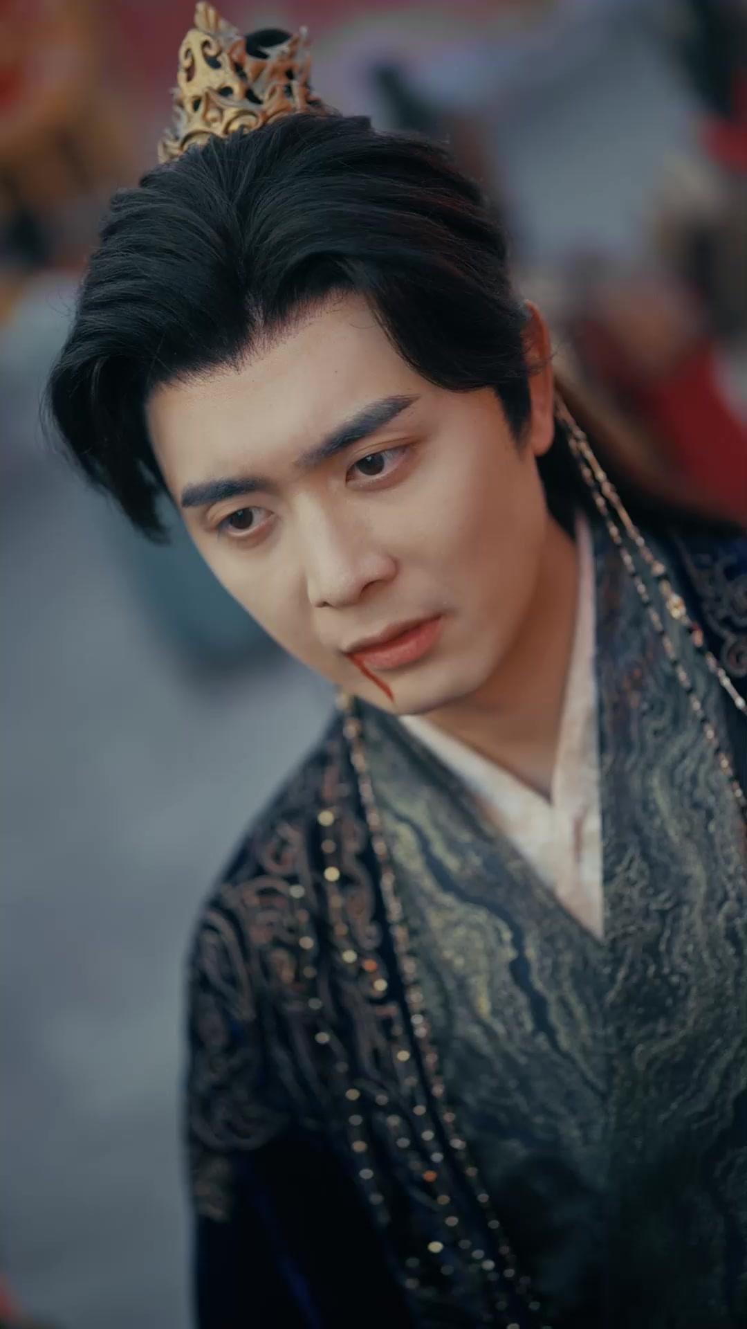 渊鳞志：泥途终化龙