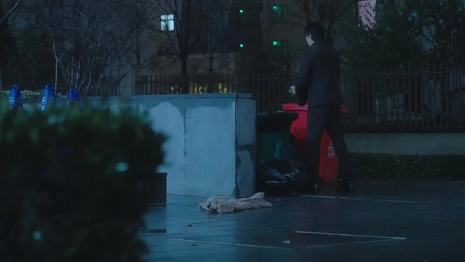 หัวใจถูกรุกล้ำ เมื่อเฉินเจียเหยียนถูกจับในคืนฝนตก