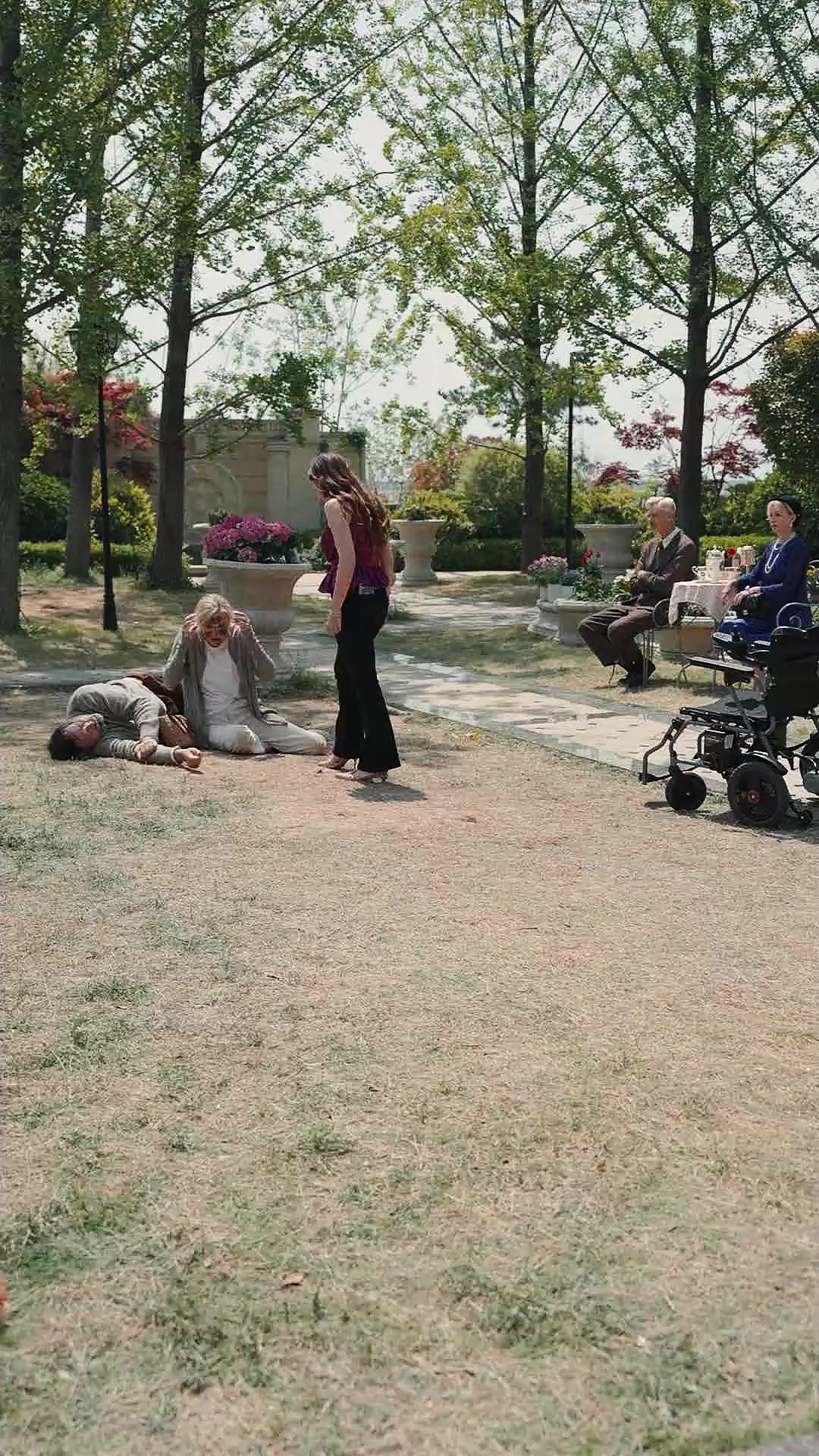 (Sulih suara)Jangan Usik Orang Tua Miliarder