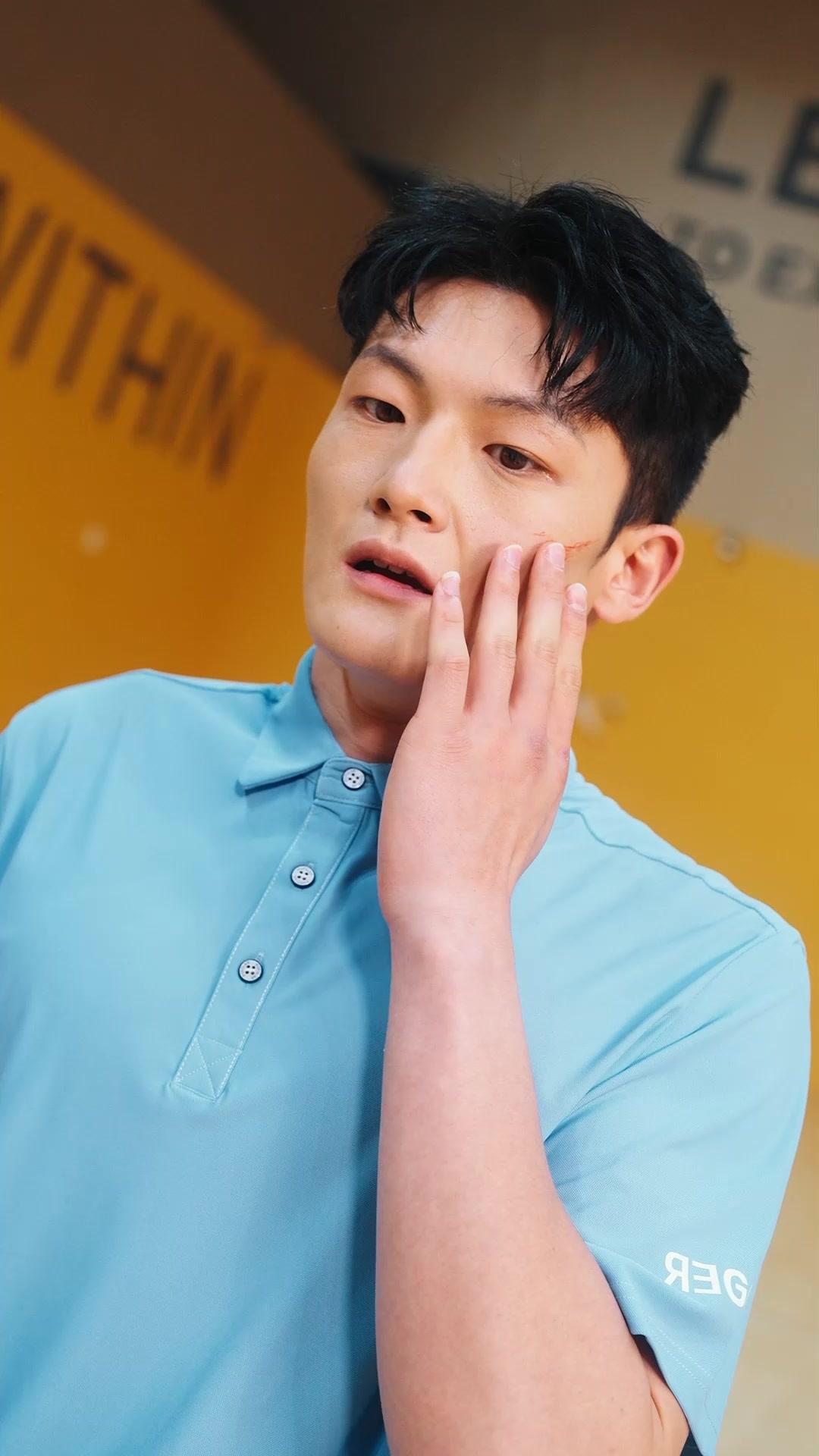 LA BELLE ET LE GARDE