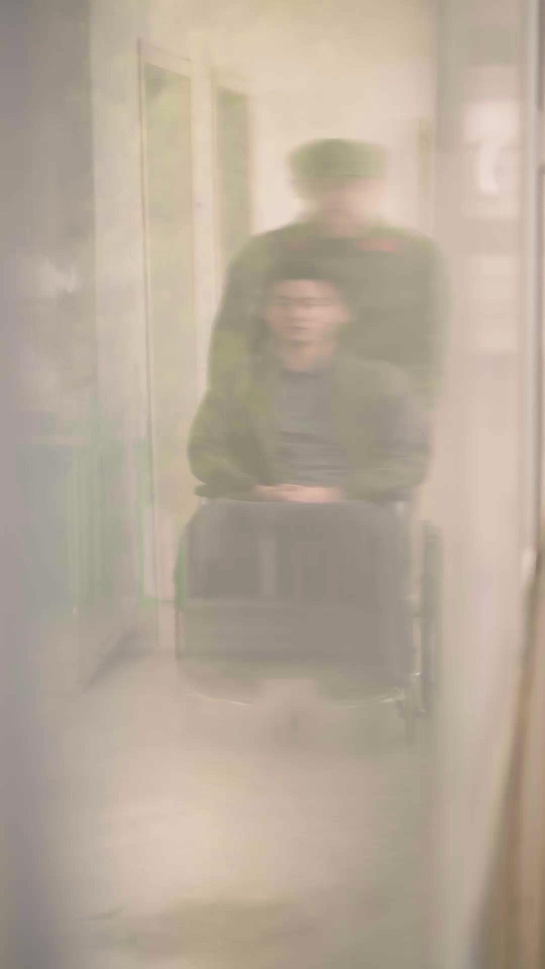 Feuerfrau der 90er: Sie schmiedet sein Glück