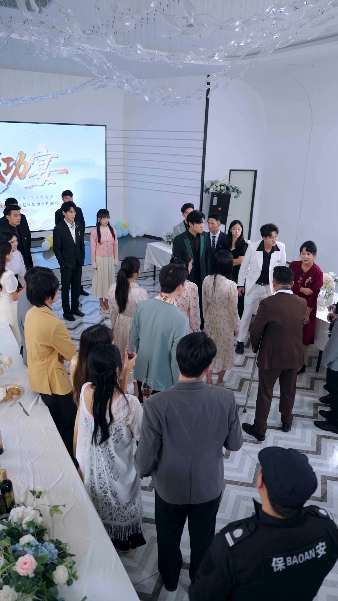 Hell Kitty Lashing Out