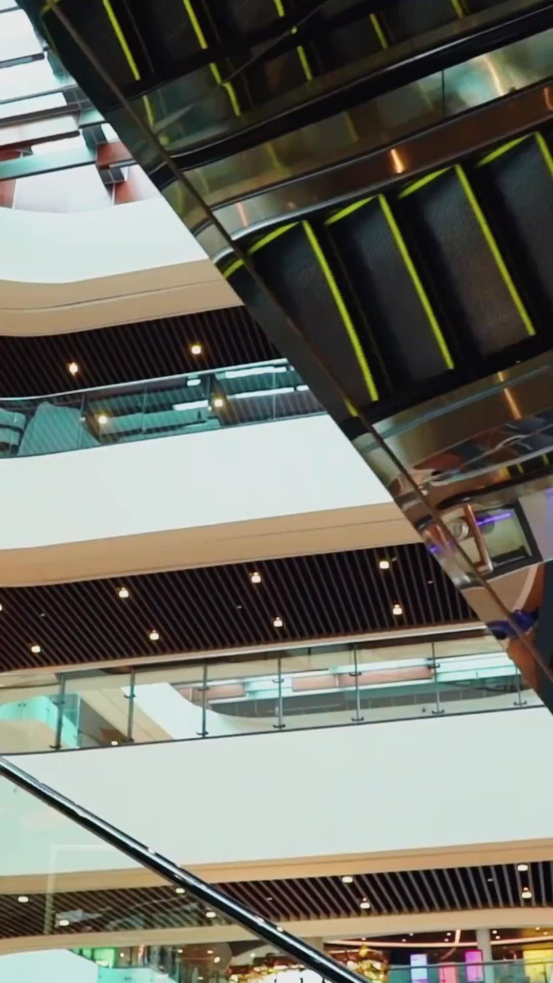 Non Si Resegnerà Mai