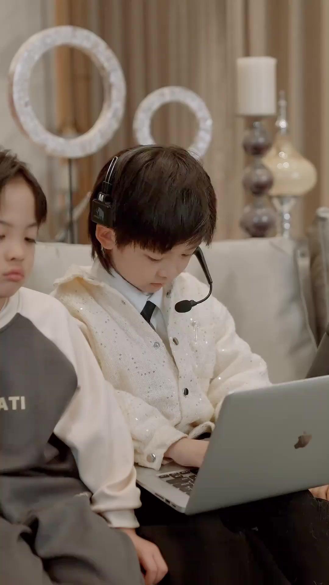 Pewaris Cilik Datang Menyerbu