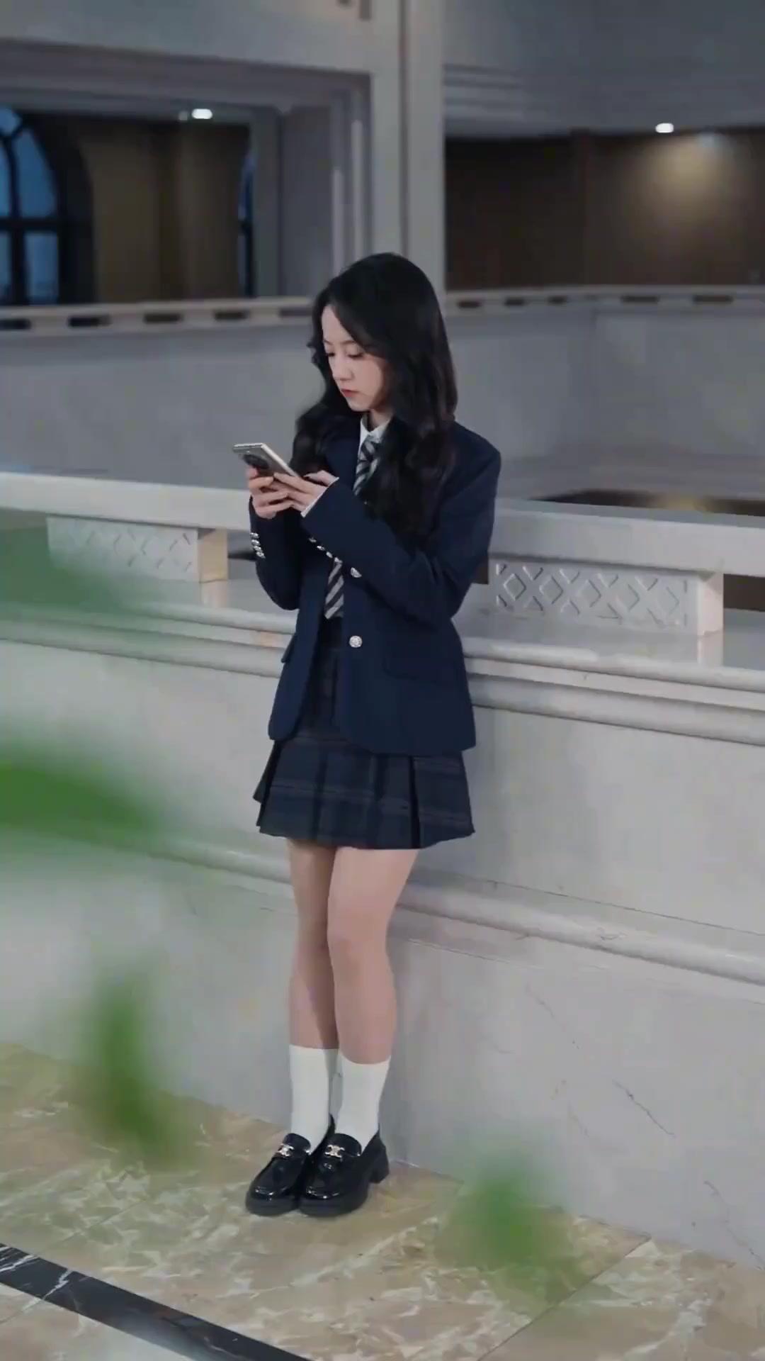 (Doblado) Regresa la reina