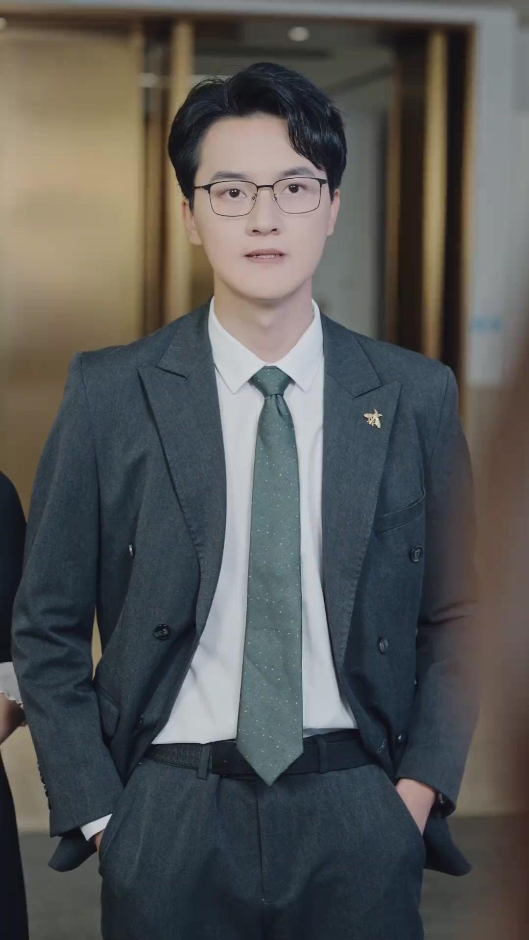 Seragam Perang di Balik Apron