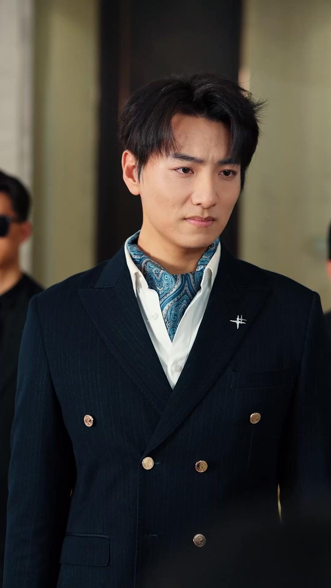 Primadona dan Pengawalnya