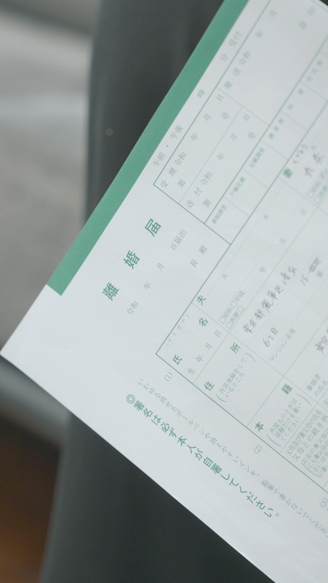 暴君がメイド服で料理？元令嬢を追放した夫の末路