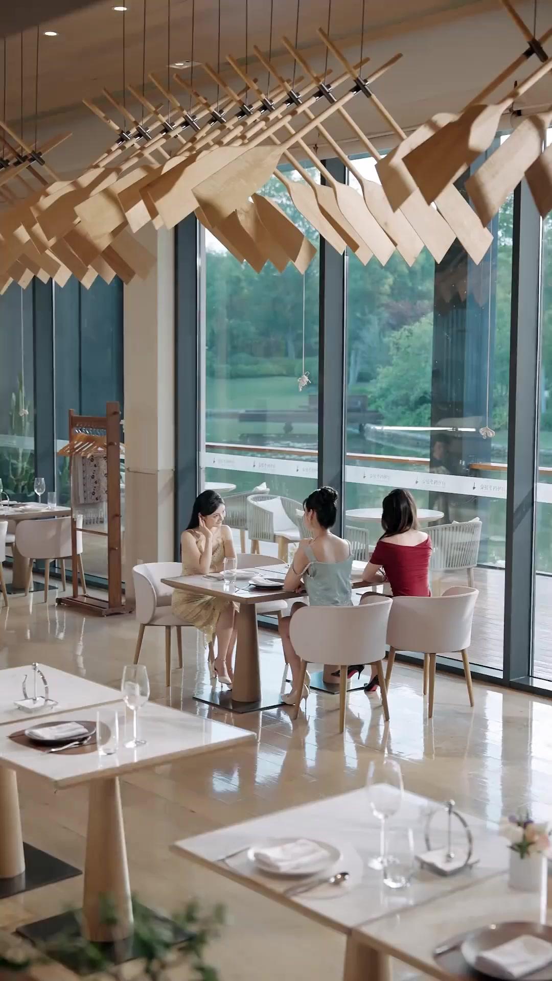 Hey, CEO! Your Delivery Guy's a Billionaire!