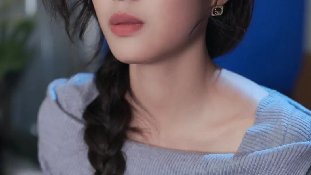 Too Late for Love: When a Brooch Holds More Truth Than a Signature