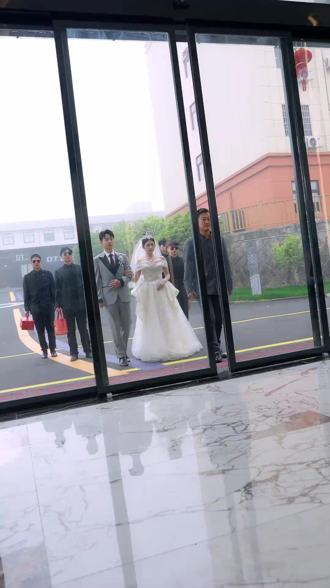 ダブル結婚式、どちらも罠でした