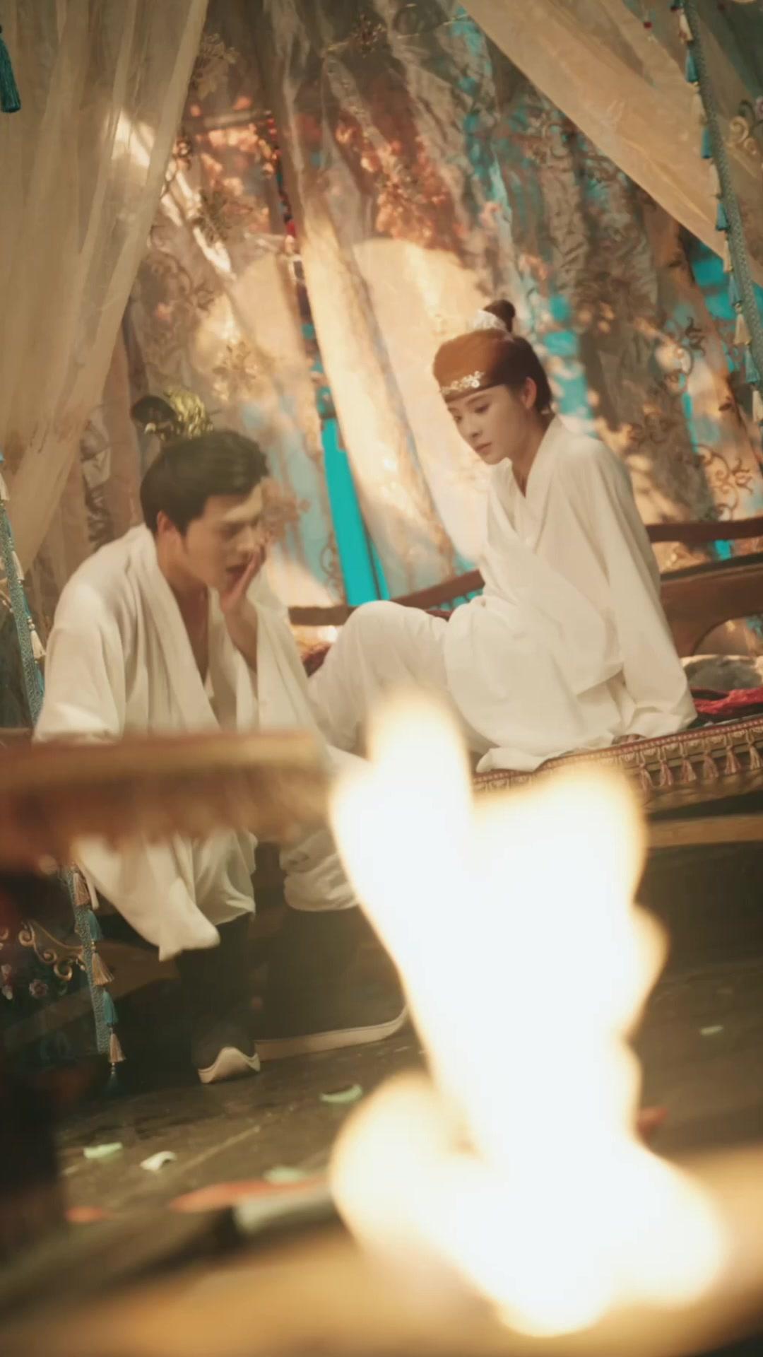 โฉมหน้าจอมพลิกรัฐ