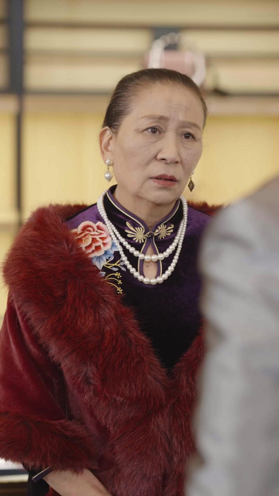 Aile Yemeğinde Masayı Devirdim