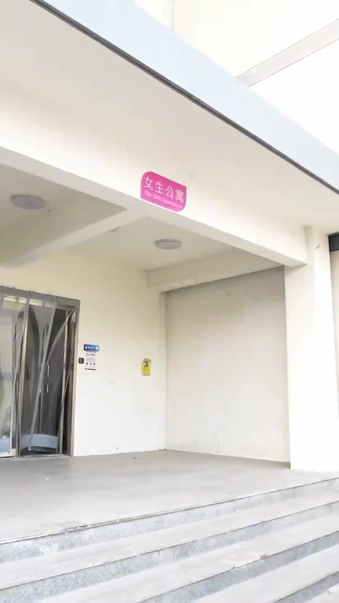 Honig auf seinen Lippen