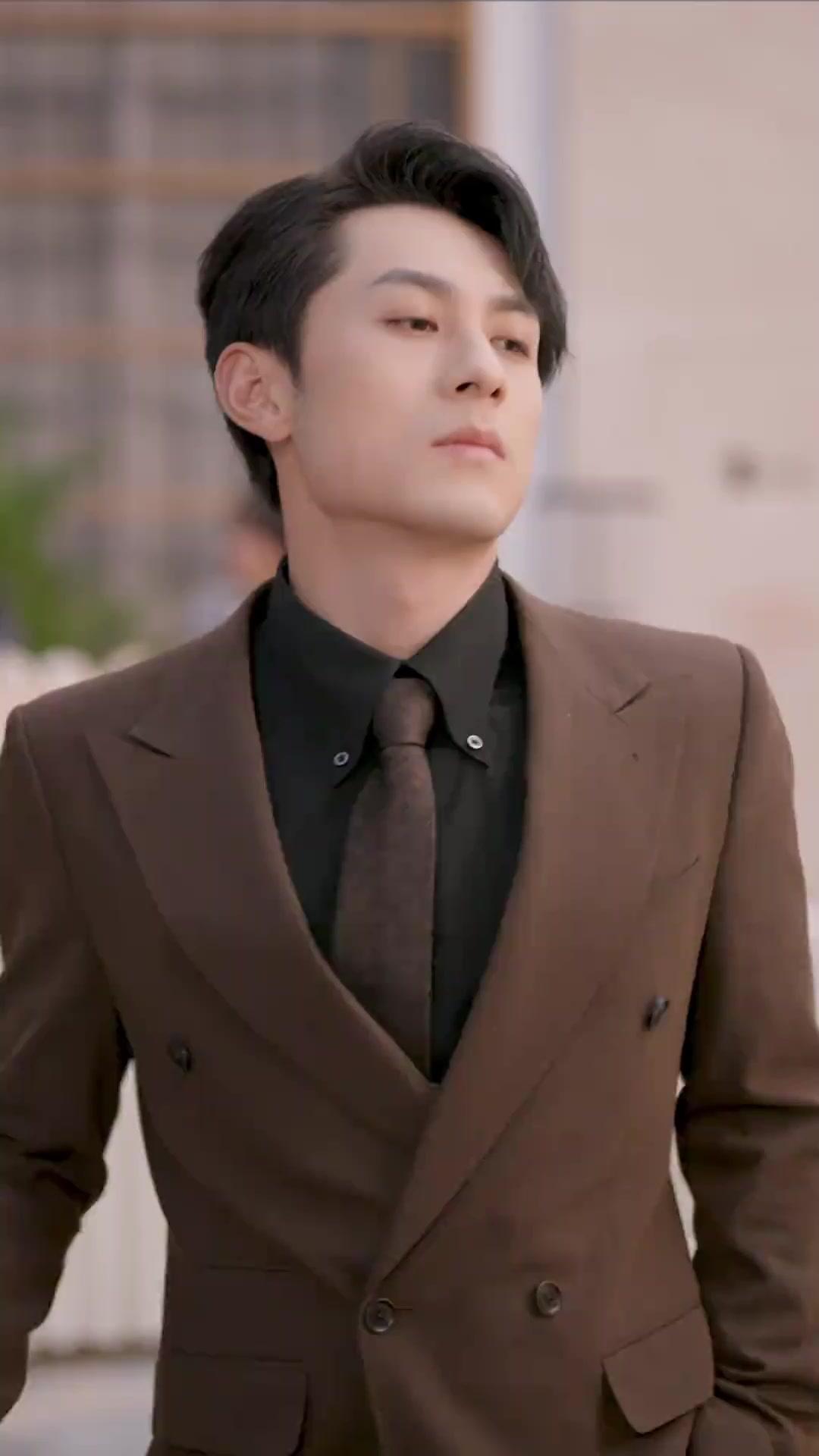 Sotto Mentite Spoglie