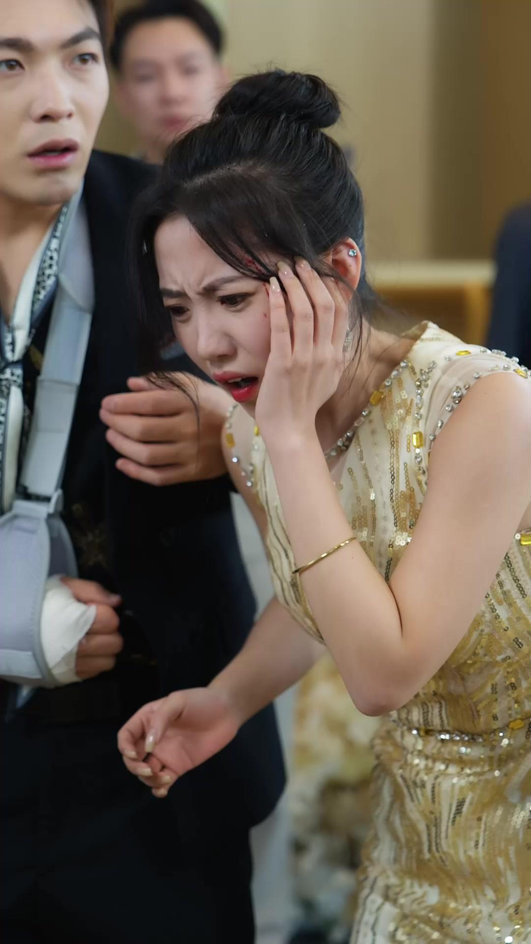 Con mi tarjeta, pagó a su amante