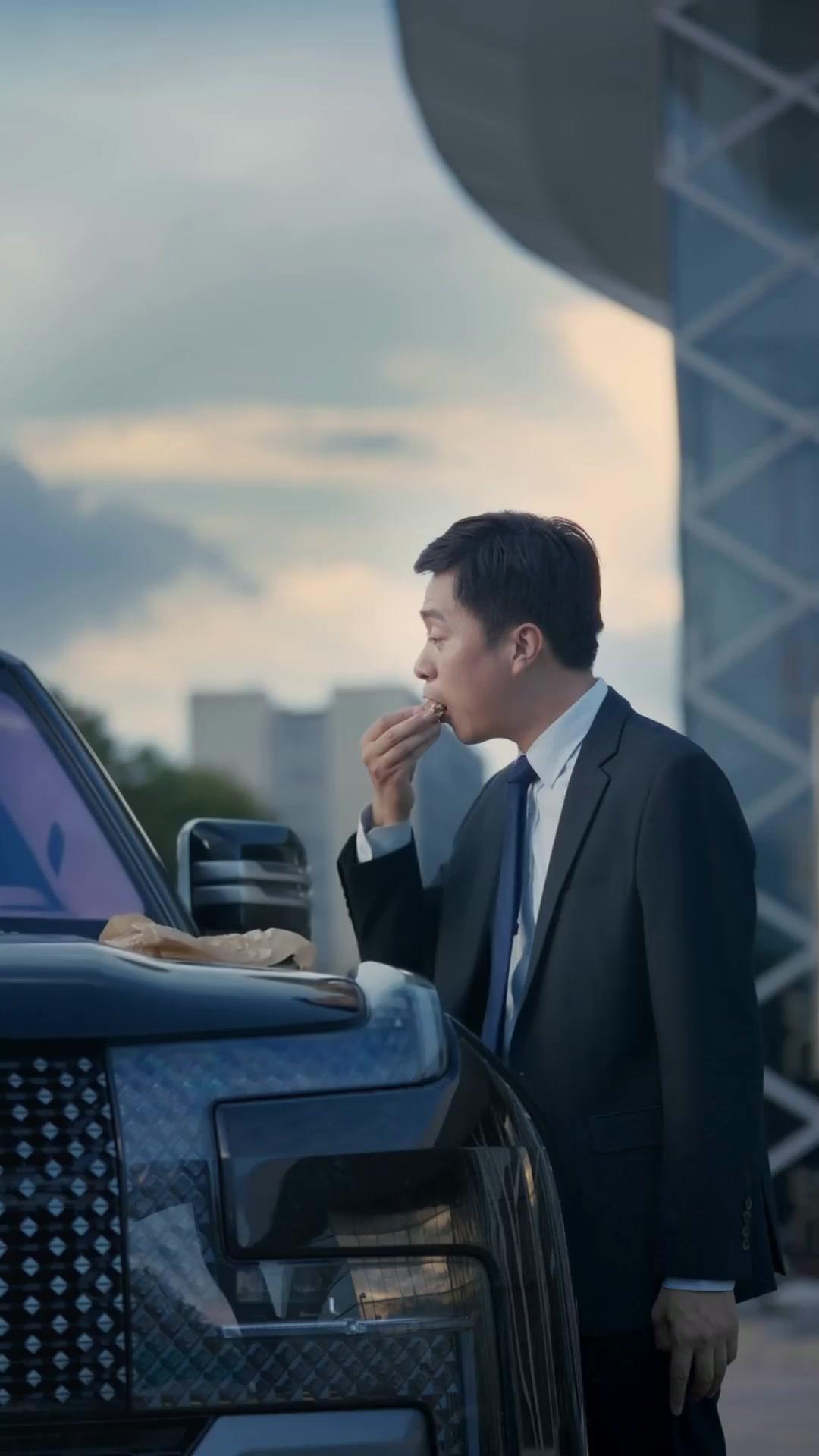 散落天涯的愛，今成王歸來