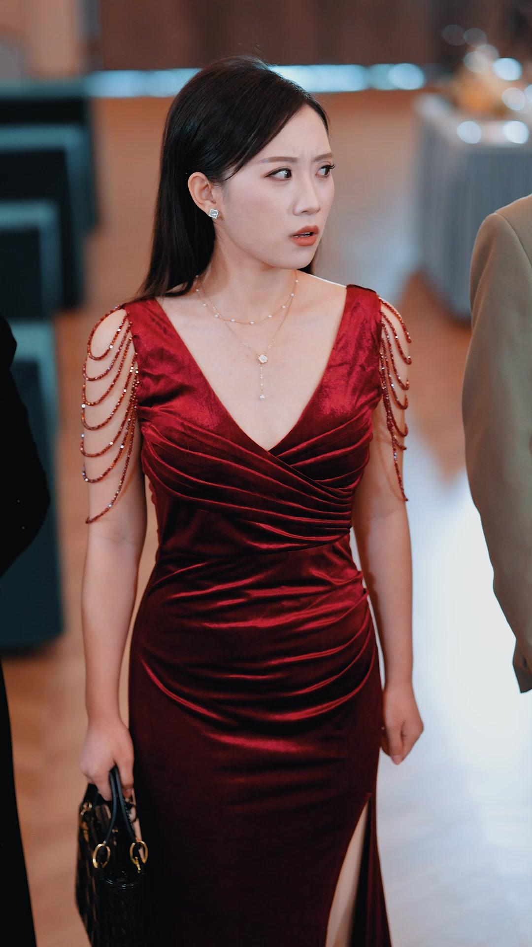 Divorcing Me? I'm Actually a Billionaire!