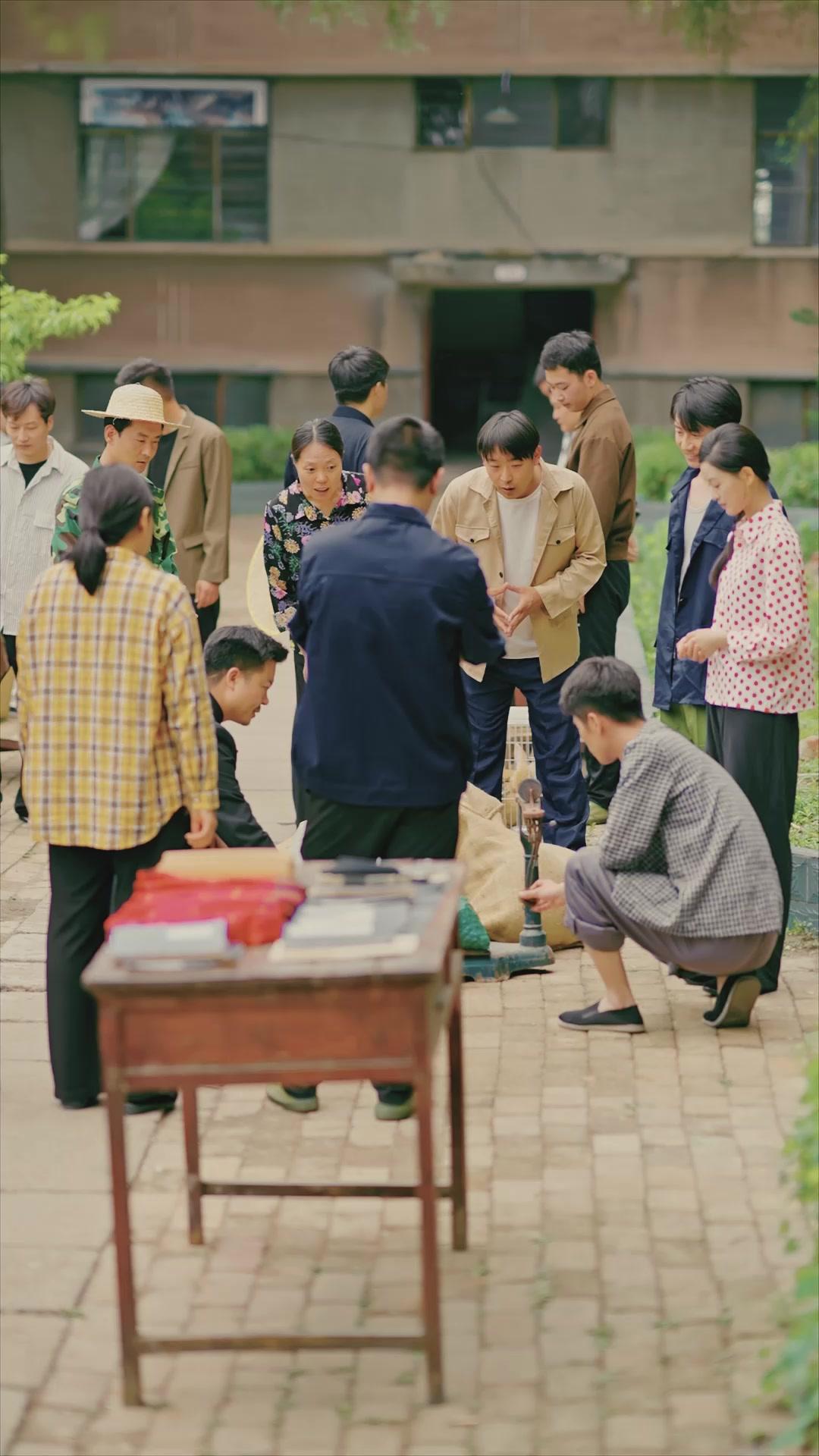 من القمار إلى القمة