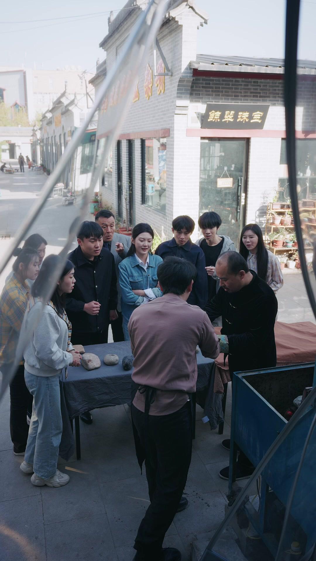 À LA CONQUÊTE DES TRÉSORS