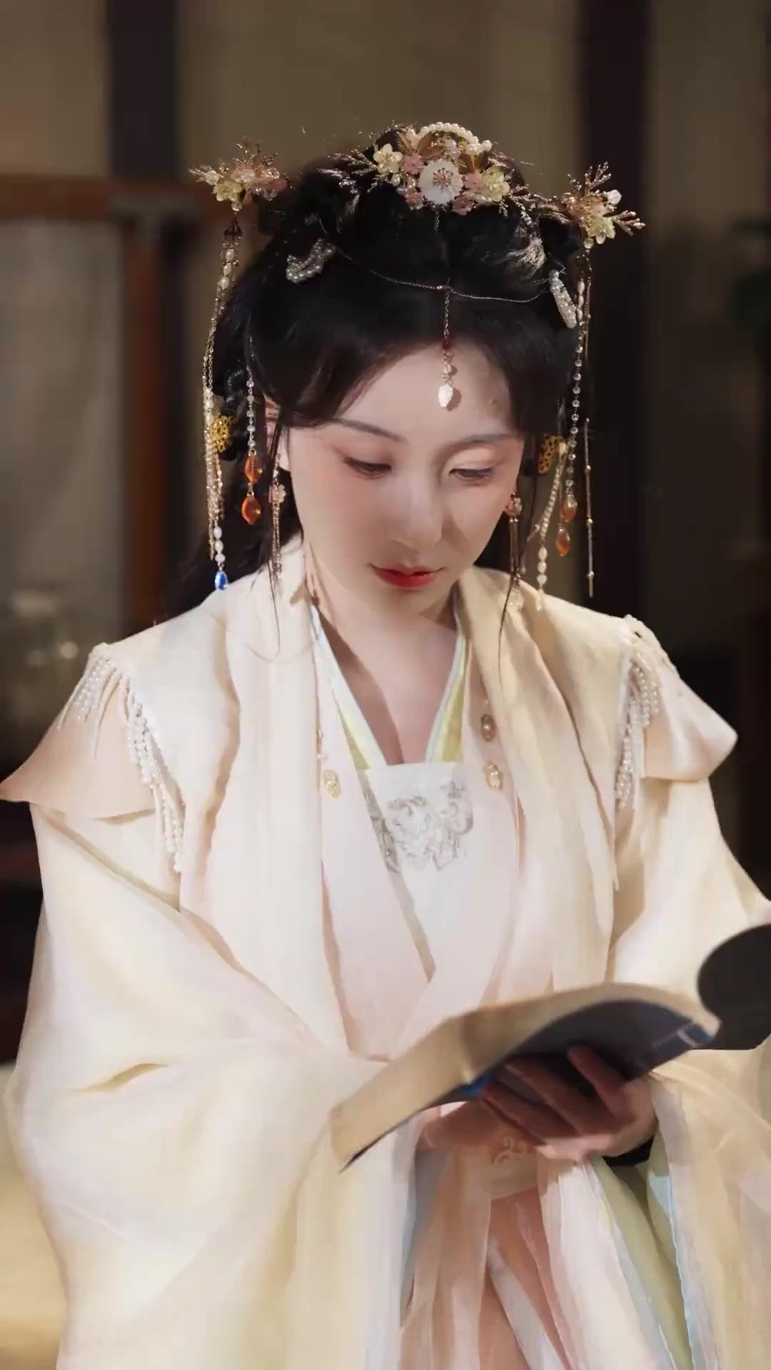 (Dubbed)Loving the Tyrant I Swore to Kill