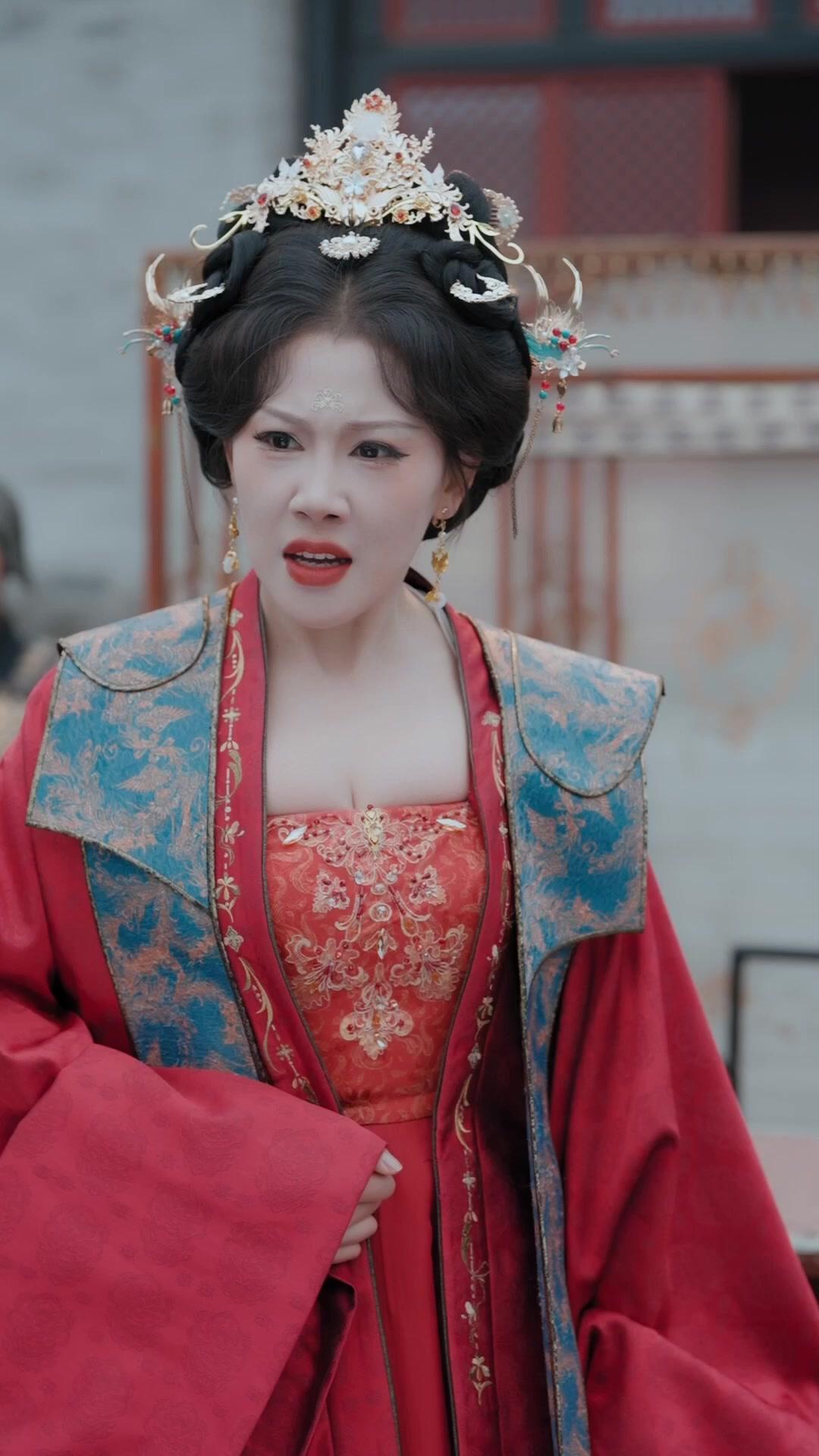 OMG! I Flips a Female Empire?