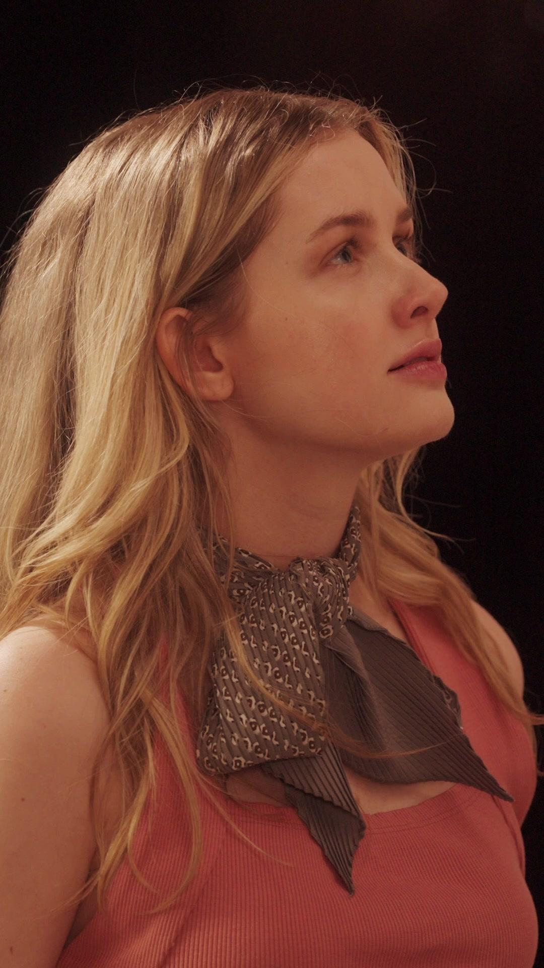 UNBEKANNT: CEO im Bett