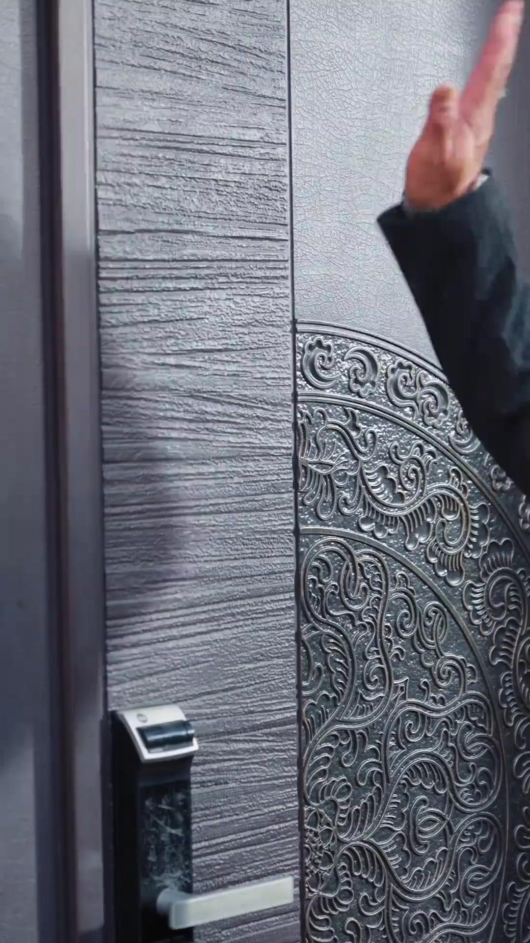 Strappò l'Abito da Sposa