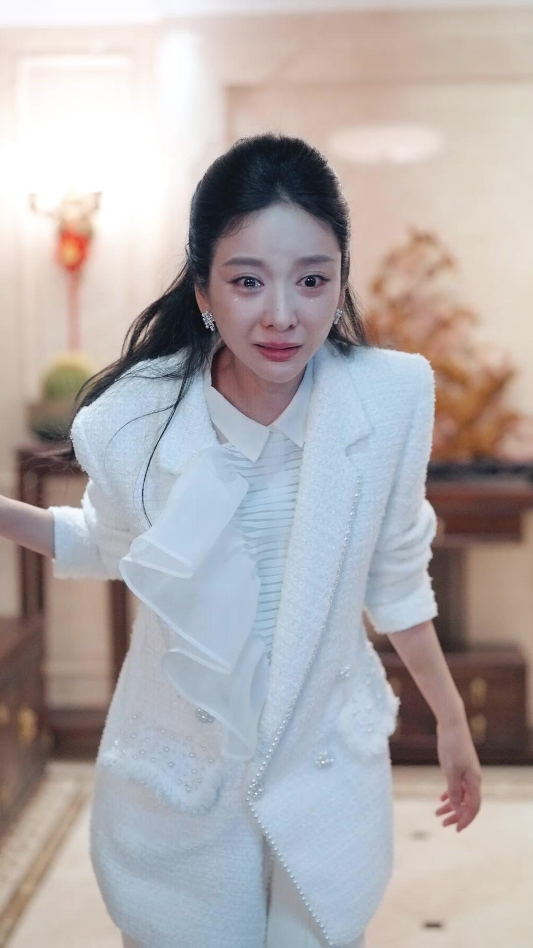 Bukan Putri, Aku Ratu