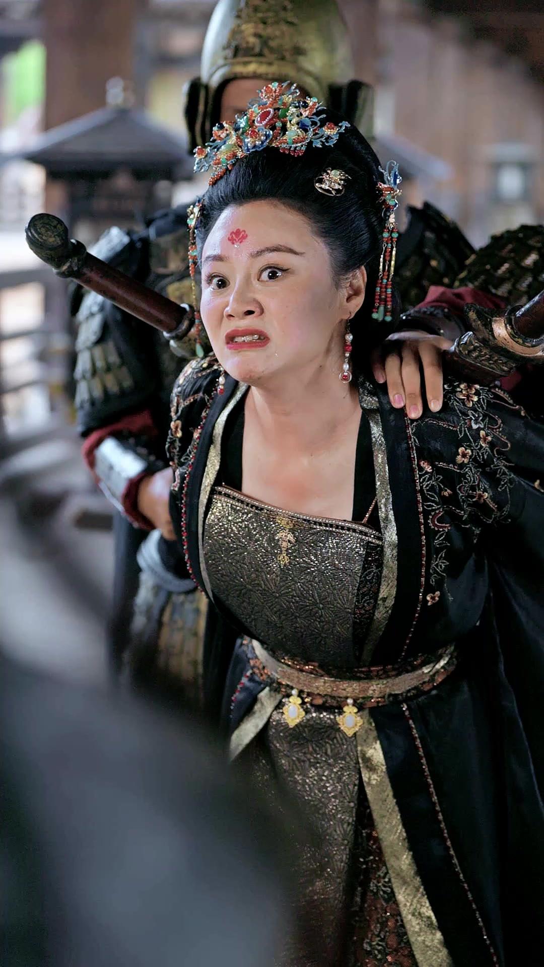 سيف الطاغية: صعود الأمير المنبوذ