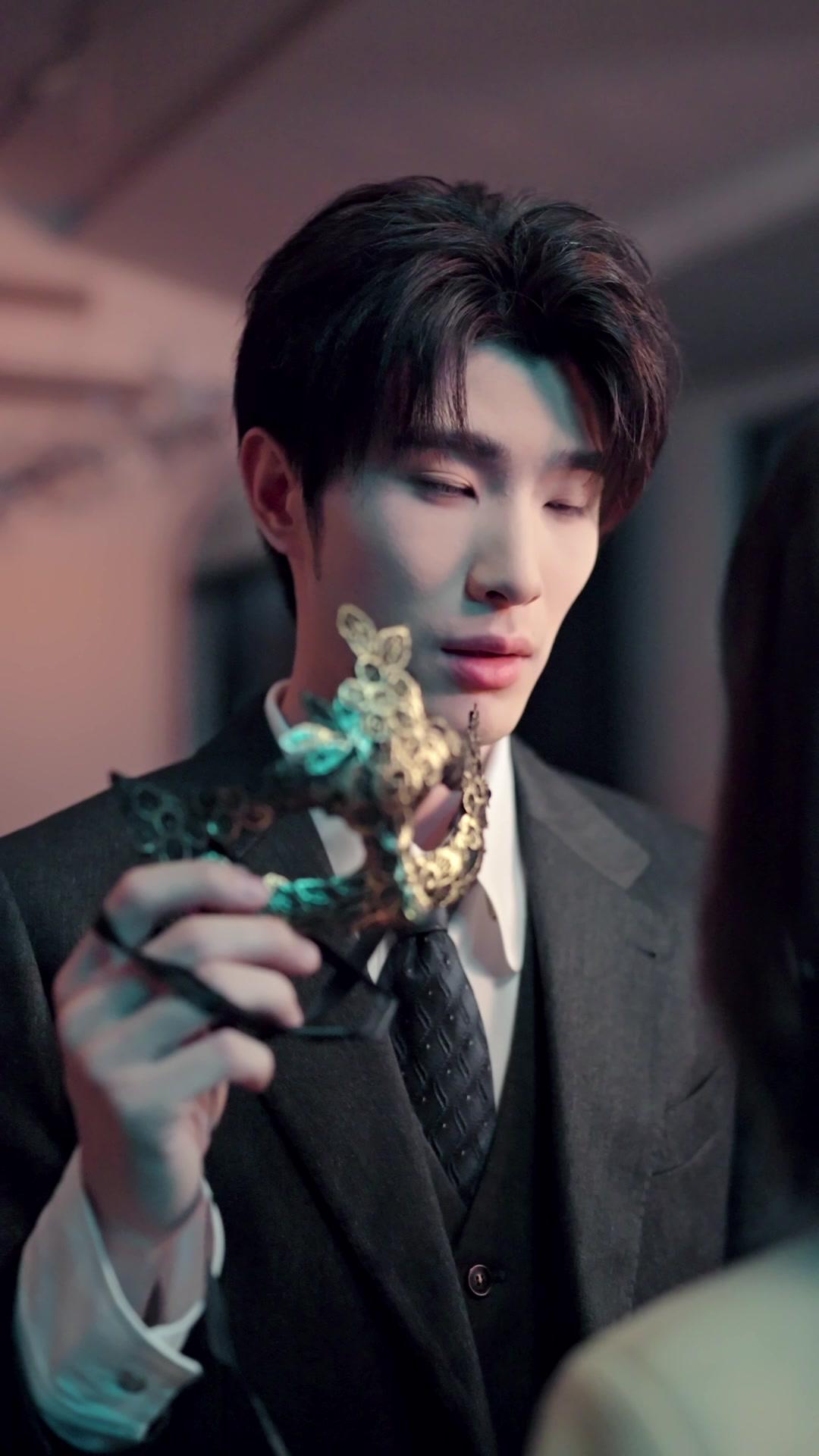 Hired a Billionaire as Baby’s Dad 