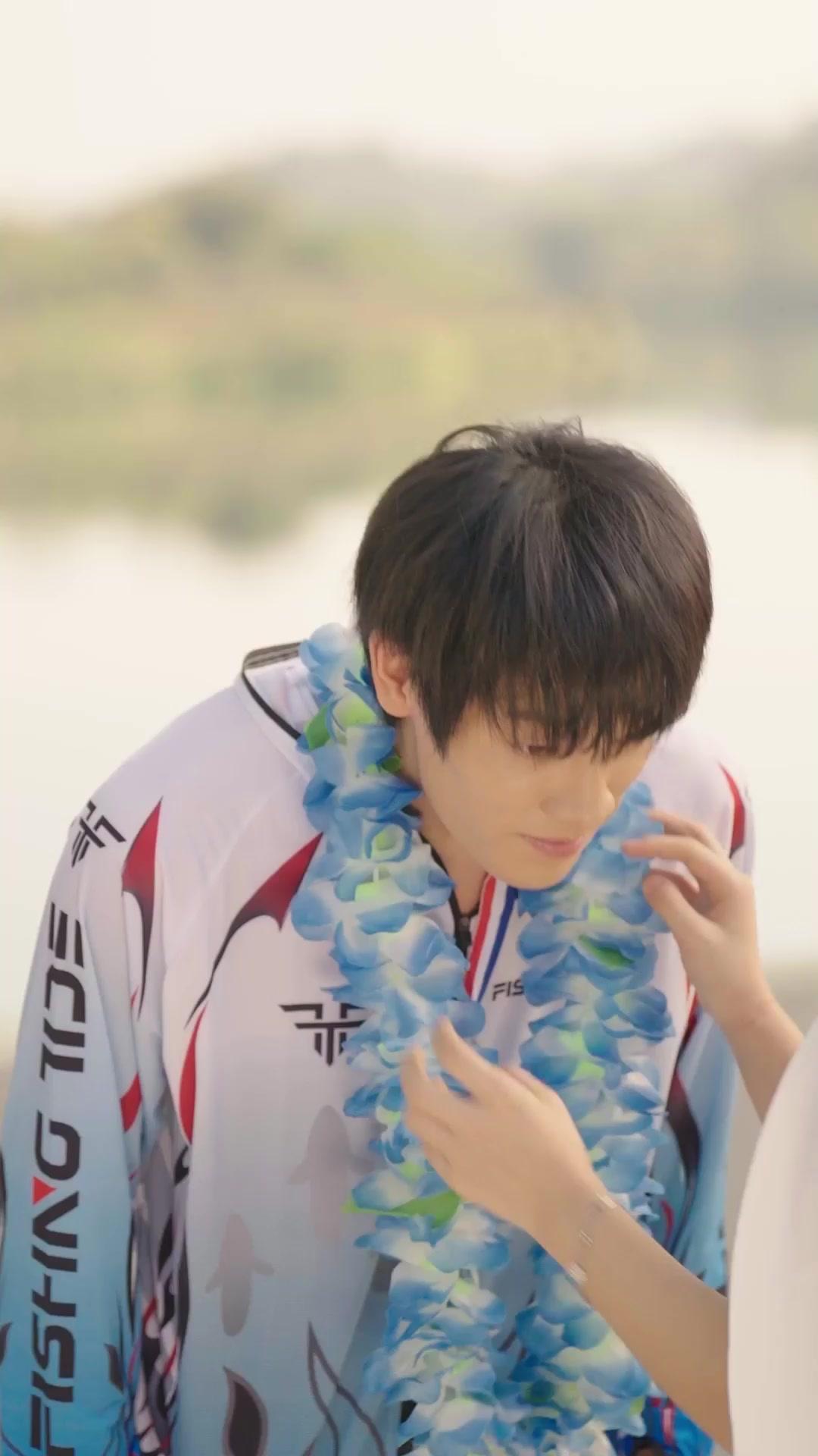 LE CHAMPION DE LA PÊCHE : RETOUR VERS LES ANNÉES 90