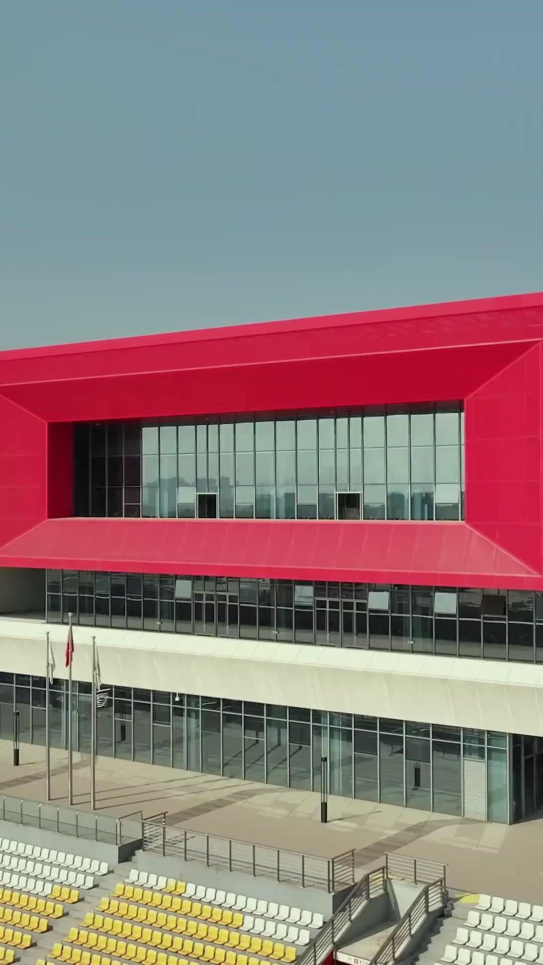 Meine Schwester fährt dich in Grund und Boden！