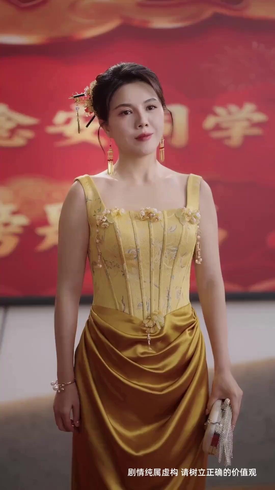 (Dublajlı) Sahte Yıllar