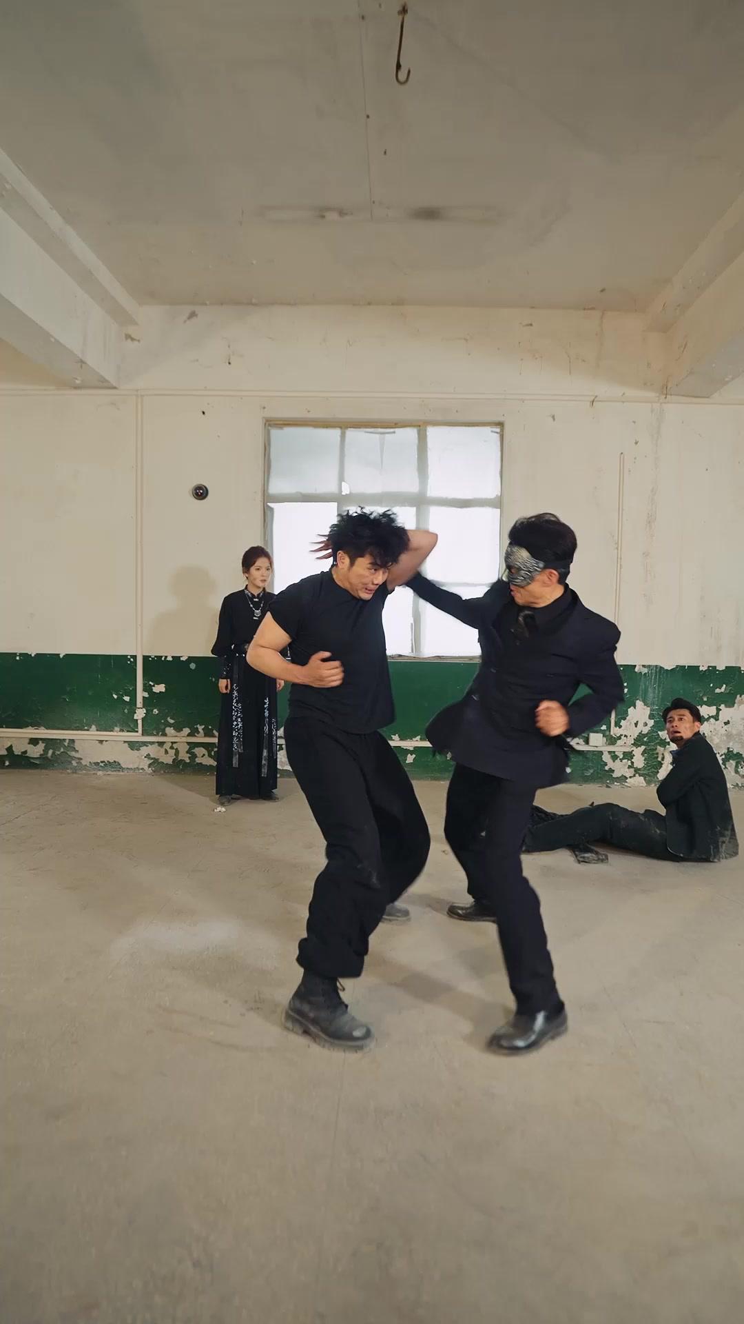 Tukang Sapu,Penguasa Arena