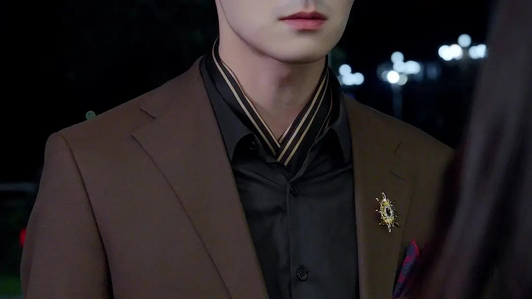 30 Days to Divorce: A Second Chance at Life — When Trench Coats Speak Louder Than Words