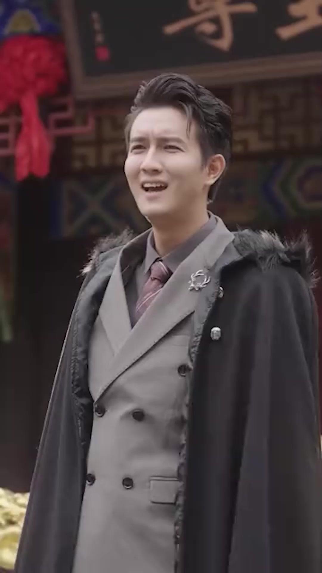 الذئب الخفي