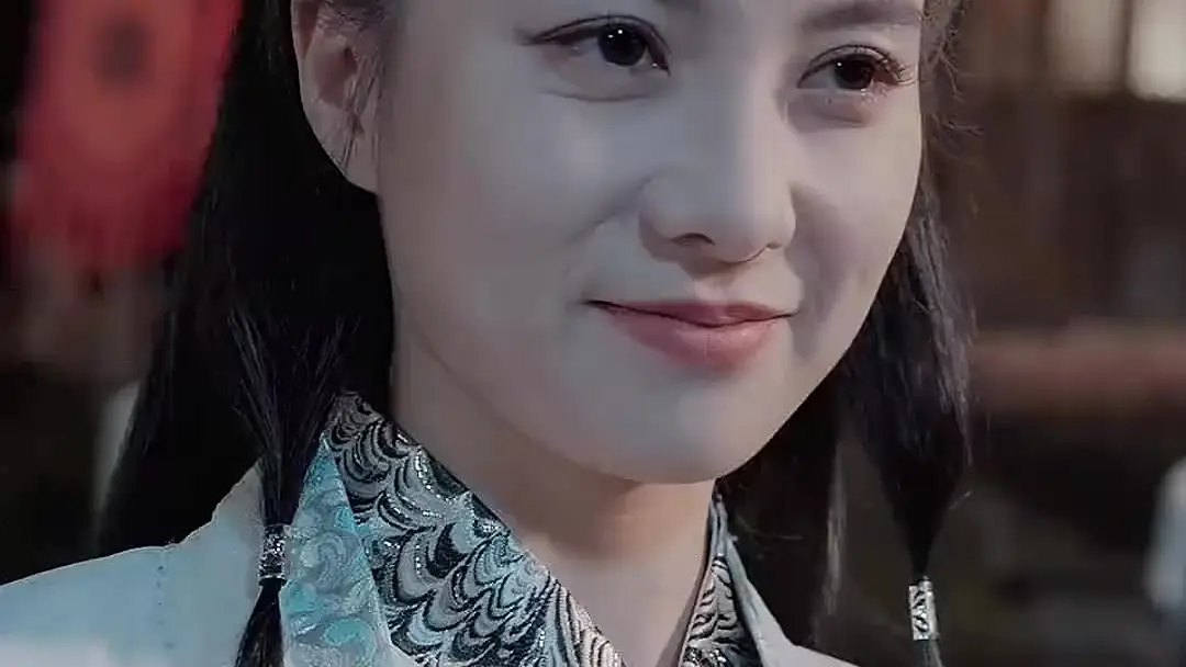 (Doblado) El guerrero divino perdido: La llama que ilumina la soledad del poder