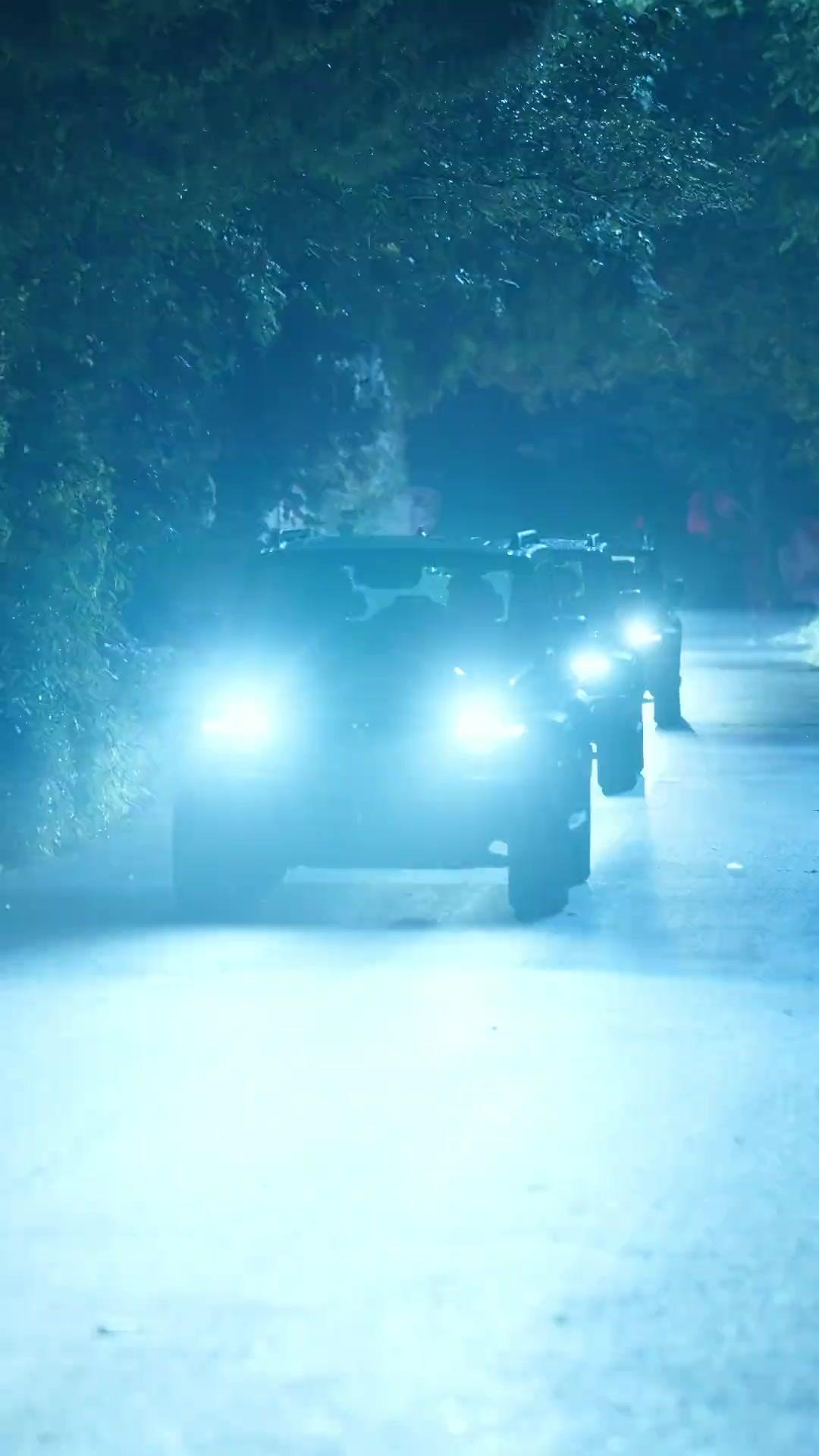 (Dublajlı) Aynı Aileye Gelin Giden İki Kız Kardeş