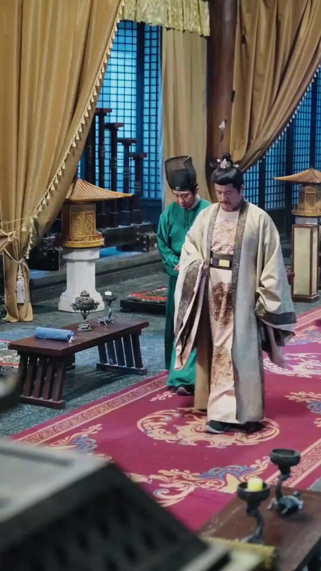 Kue Kenari Pembawa Berkah