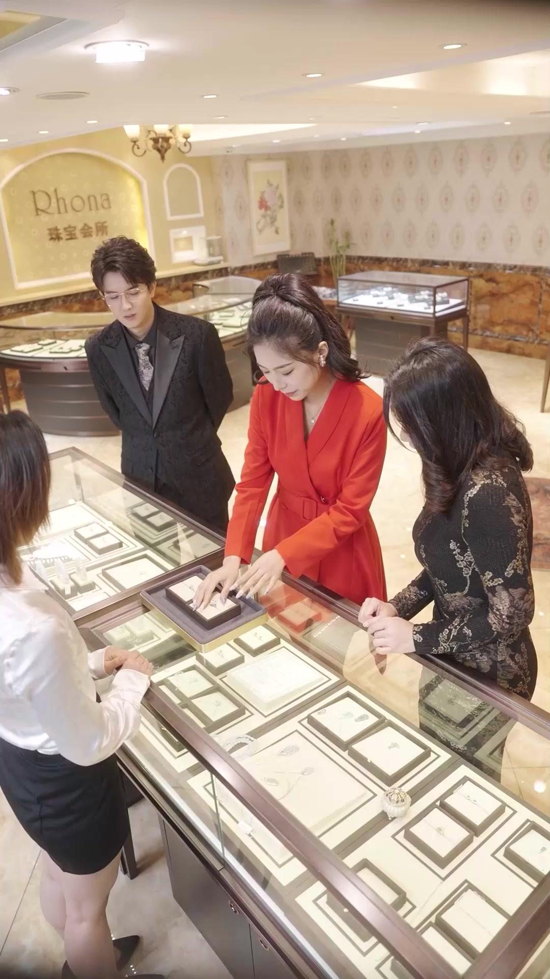 Tuan Muda Benar dan Palsu