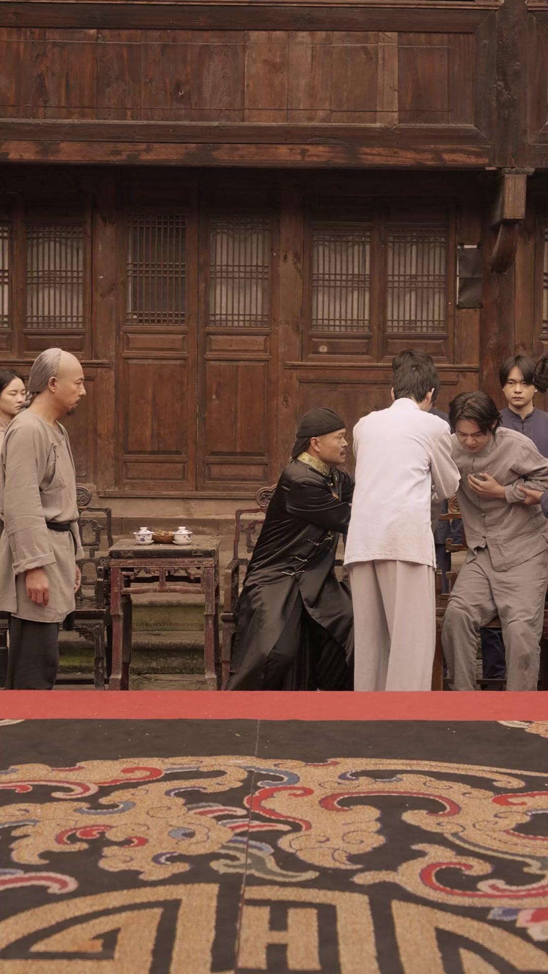 以父之名，戰至尊